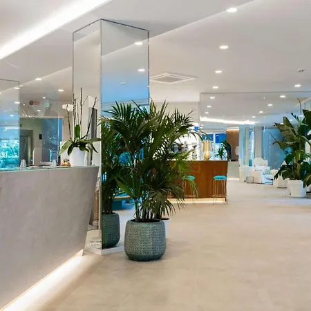 Szálloda Bellevue, Sure Collection By Western Pesaro