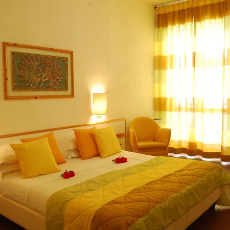 Bellevue, Sure Collection By Western Hotell Pesaro