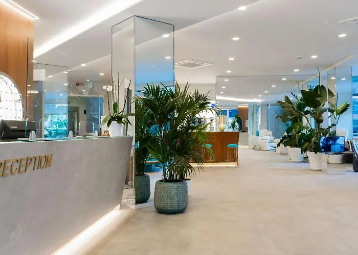 Hotel Bellevue, Sure Collection By Western Pesaro